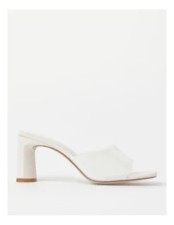 Reign Sandal In Vanilla